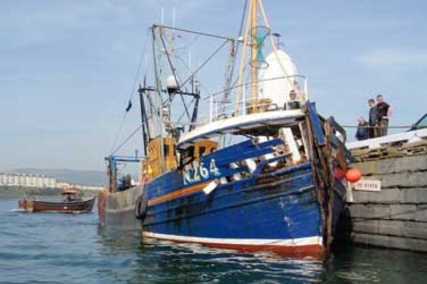 FV Lynn Marie moored in Port St Mary after the collision (picture from portstmarylifeboat.org.im)