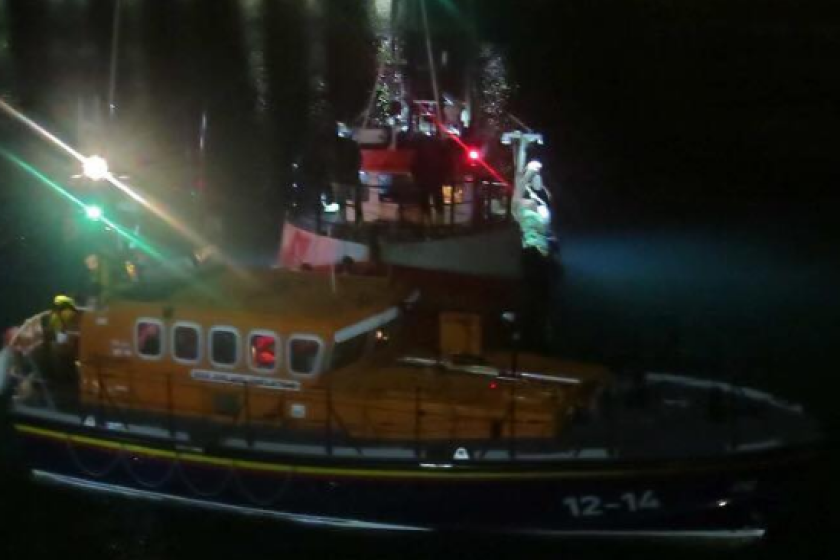 Ramsey lifeboat brought to stricken fishing vessel to Douglas (photo by Mike Craine)